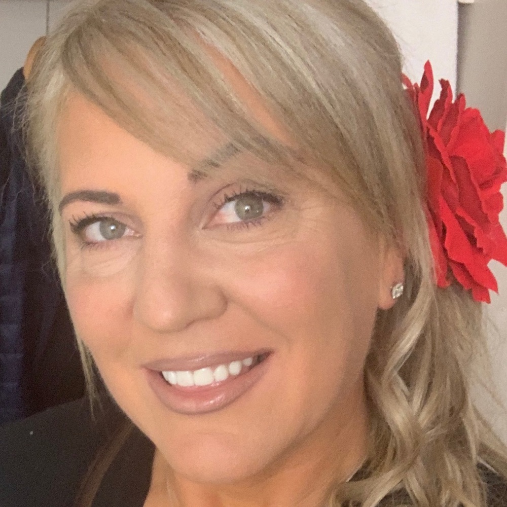 Meet your Posher, Julia